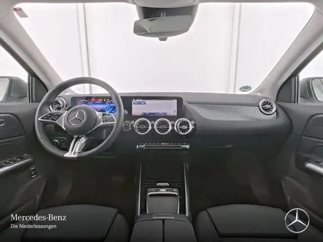 Mercedes-Benz EQA 300