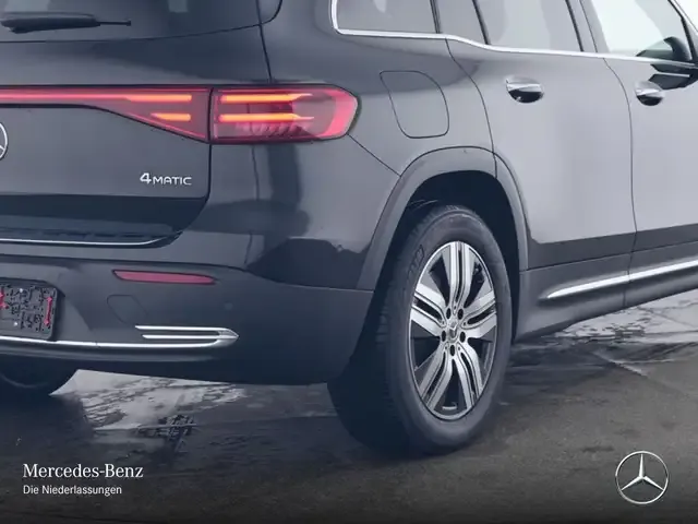 Mercedes-Benz EQB 300