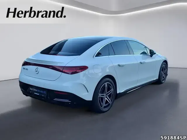 Mercedes-Benz EQE 300