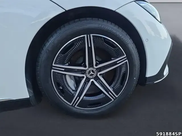 Mercedes-Benz EQE 300
