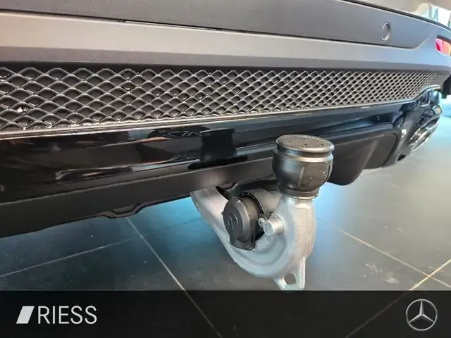 Mercedes-Benz GLB 250