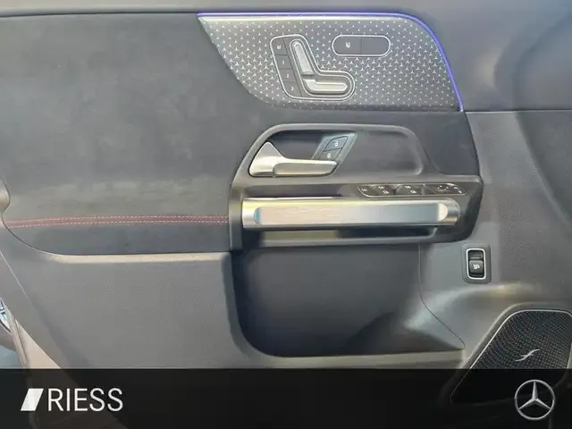 Mercedes-Benz GLB 250