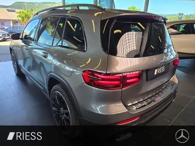 Mercedes-Benz GLB 250