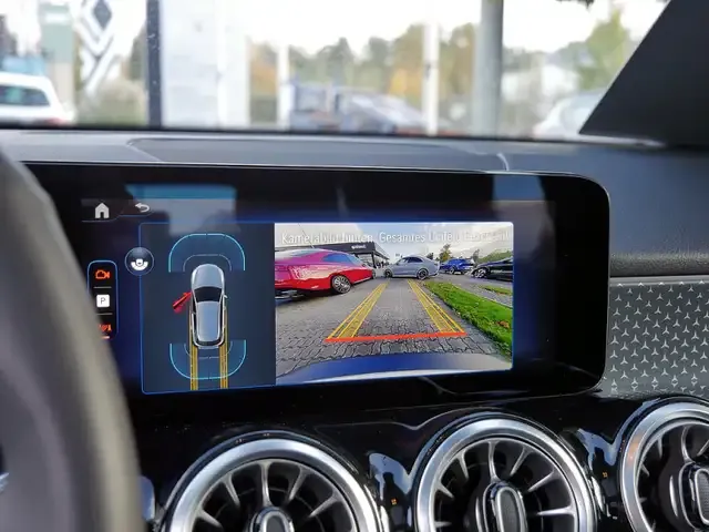 Mercedes-Benz EQB 250