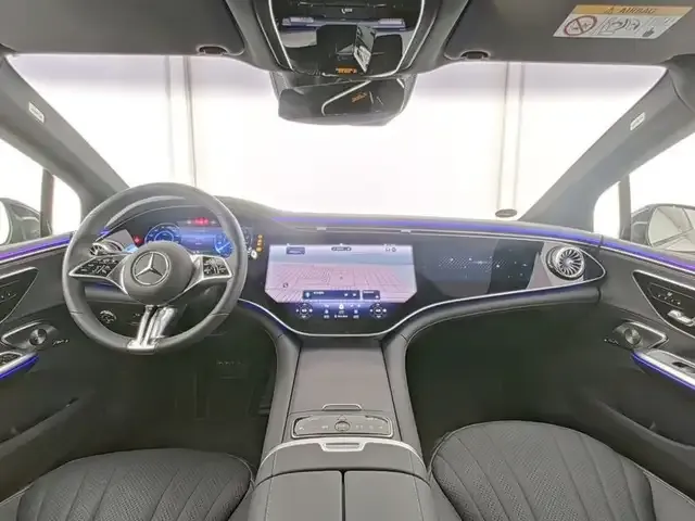 Mercedes-Benz EQE 300