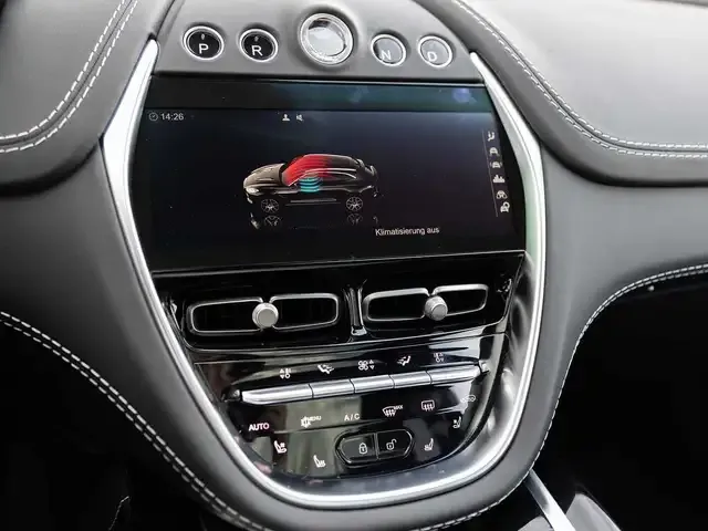 Aston Martin DBX