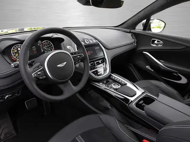 Aston Martin DBX