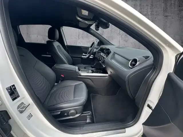 Mercedes-Benz B 220