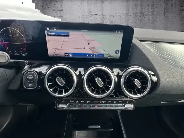Mercedes-Benz B 220