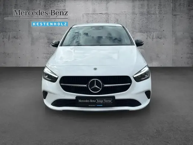 Mercedes-Benz B 220