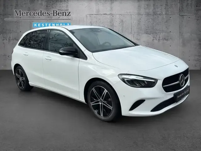 Mercedes-Benz B 220