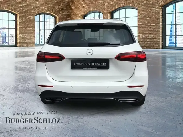 Mercedes-Benz B 200