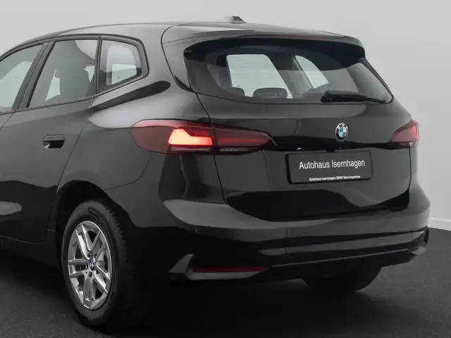 BMW 216
