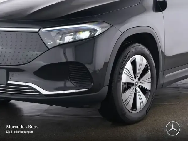 Mercedes-Benz EQA 300