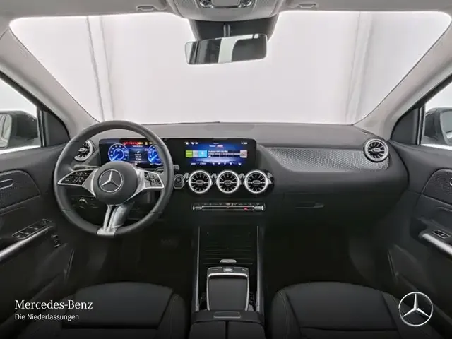 Mercedes-Benz EQA 300