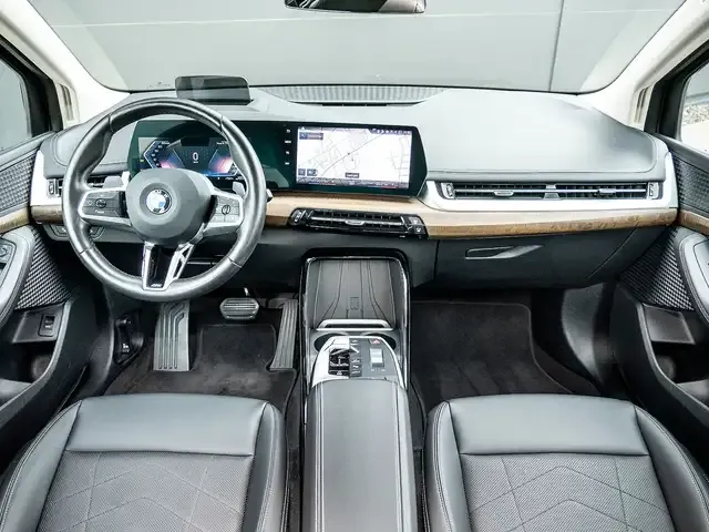 BMW 218