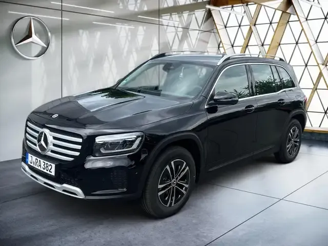 Mercedes-Benz GLB 220