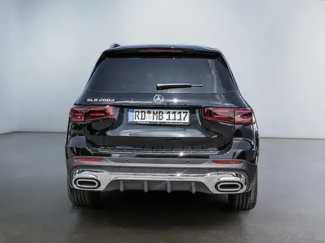 Mercedes-Benz GLB 200