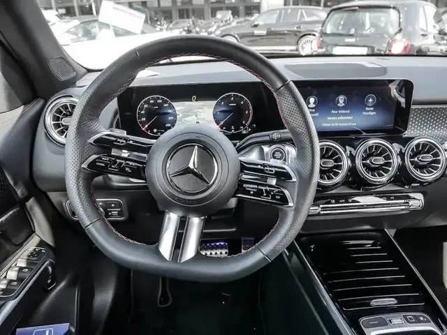 Mercedes-Benz GLB 200