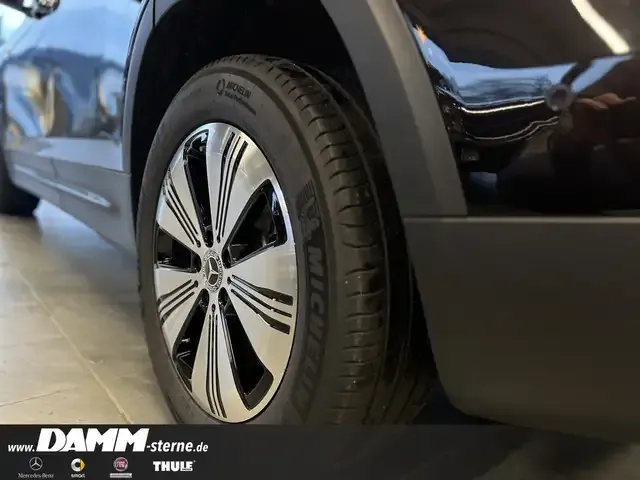 Mercedes-Benz EQB 350