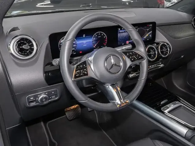 Mercedes-Benz GLA 180
