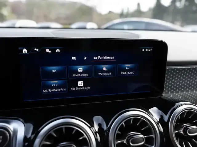 Mercedes-Benz EQB 250