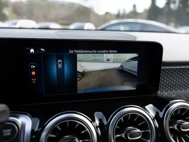 Mercedes-Benz EQB 250