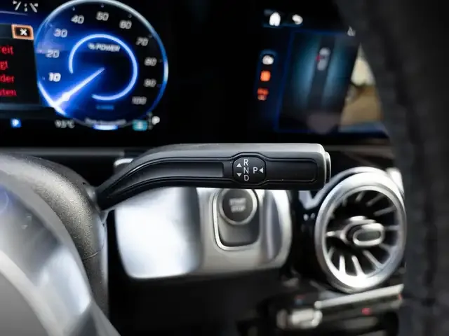 Mercedes-Benz EQB 250