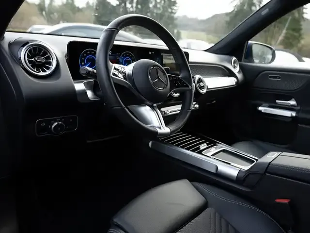 Mercedes-Benz EQB 250