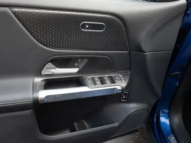 Mercedes-Benz EQB 250