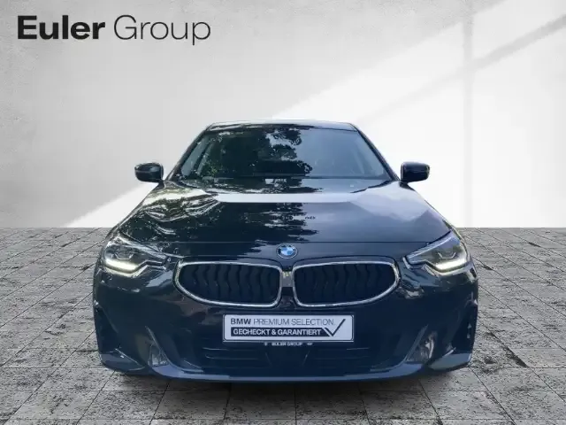 BMW 218