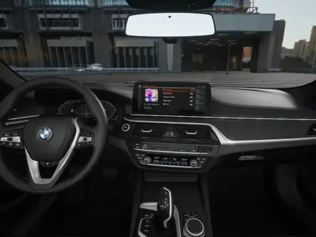 BMW 530