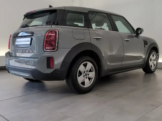 MINI One Countryman