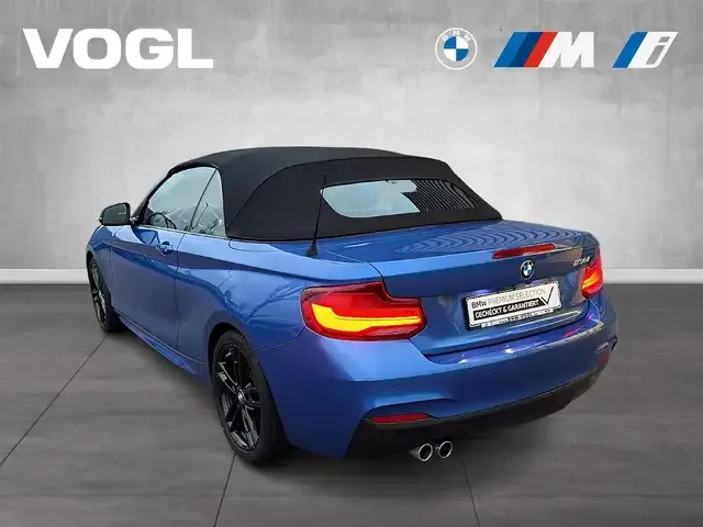 BMW 230