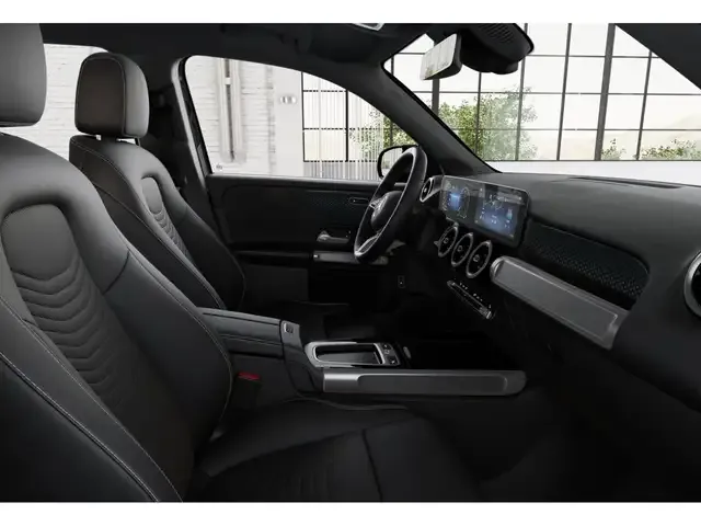 Mercedes-Benz GLB 220