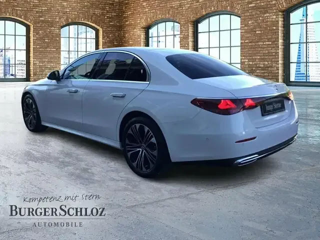 Mercedes-Benz E 200