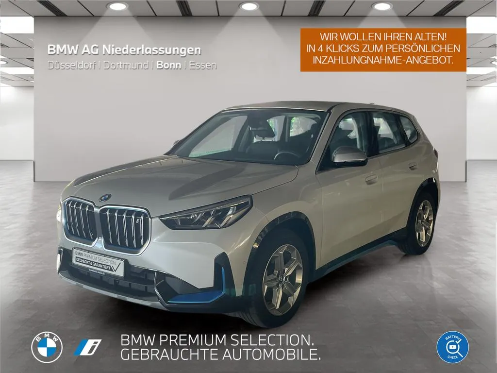 BMW iX1