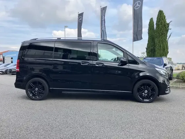 Mercedes-Benz V 250