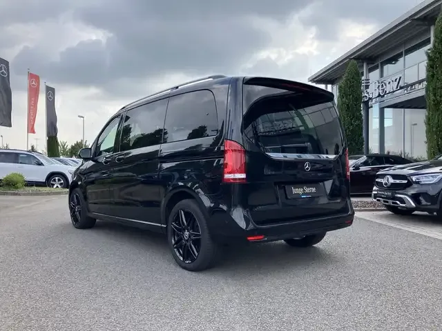 Mercedes-Benz V 250