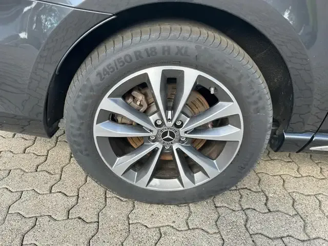 Mercedes-Benz EQV 300