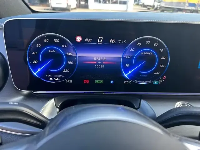 Mercedes-Benz EQV 300