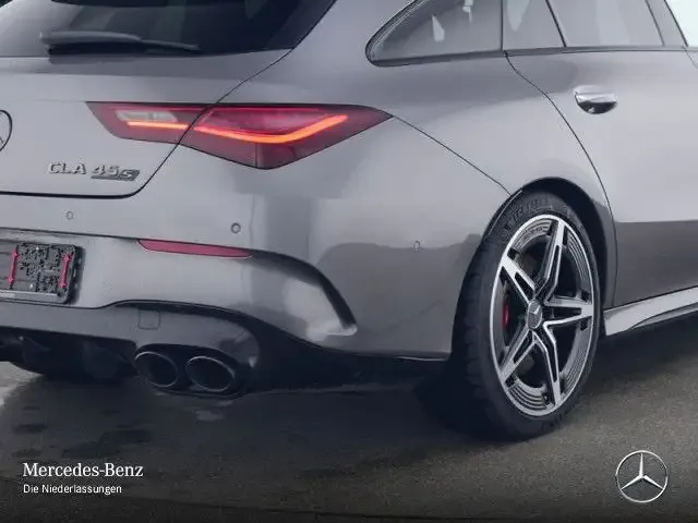 Mercedes-Benz CLA 45 AMG