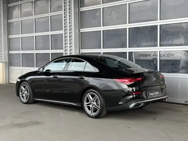 Mercedes-Benz CLA 200