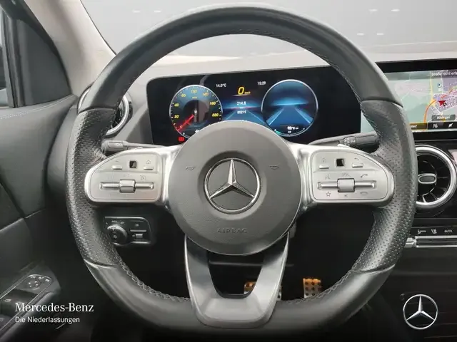 Mercedes-Benz GLA 250