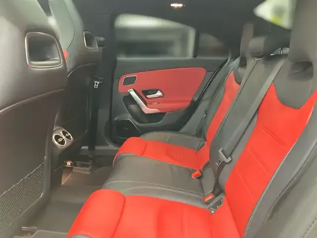 Mercedes-Benz CLA 35 AMG