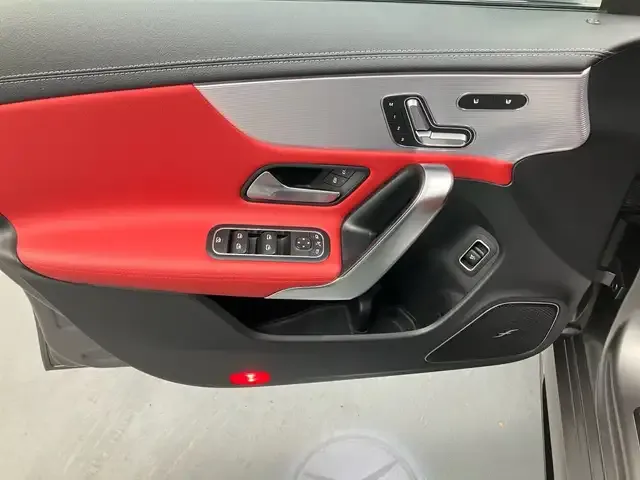 Mercedes-Benz CLA 35 AMG