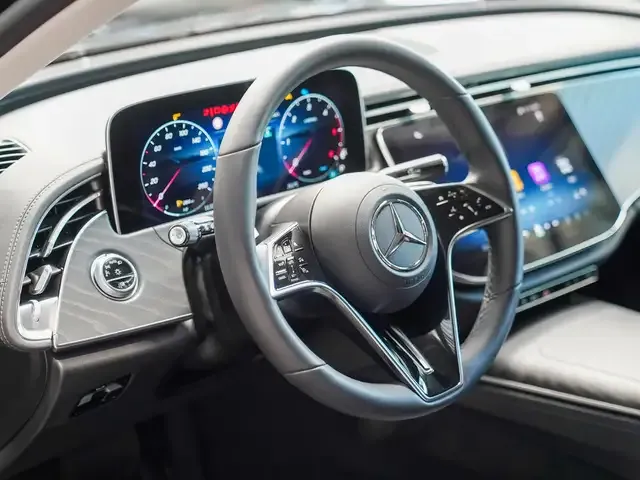 Mercedes-Benz E 220