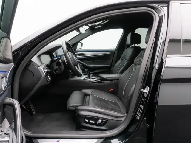 BMW 550