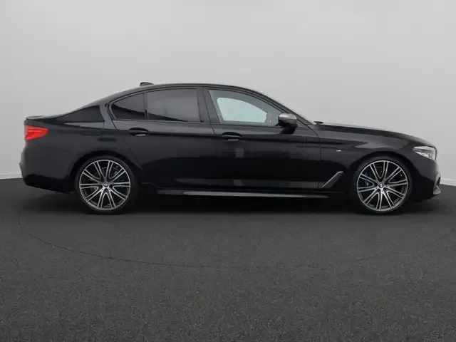 BMW 550