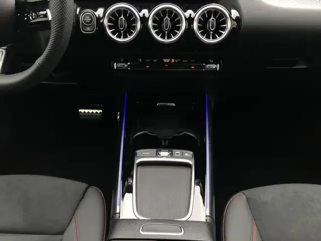 Mercedes-Benz GLA 180